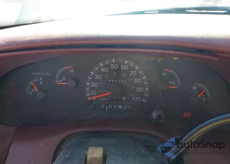 1997 Ford F150 z USA, uszkodzony, nr VIN 1FTDF1726VJA50930